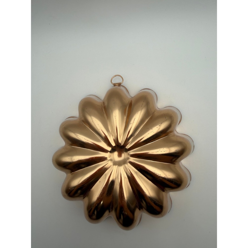 Vintage Copper Aluminum Fluted‎ Scalloped Cake Gelatin Mold 3.5 Cup Wall Decor